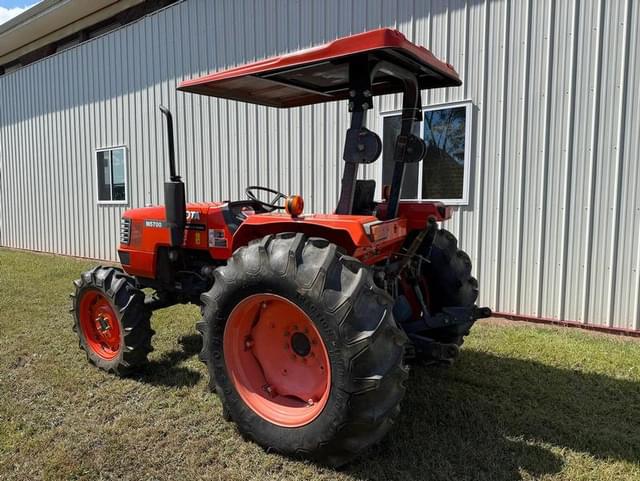 Image of Kubota M5700 equipment image 1