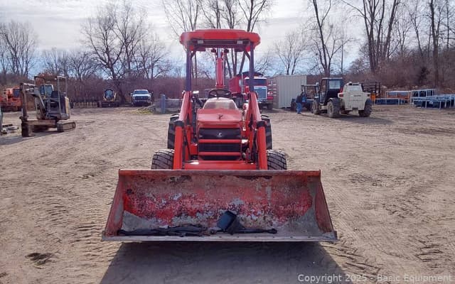 Image of Kubota M59 equipment image 2