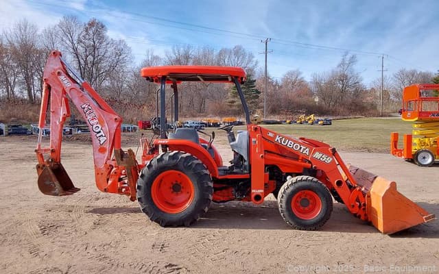 Image of Kubota M59 equipment image 4