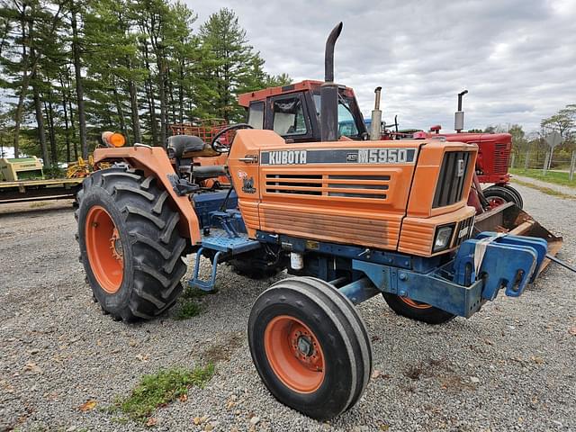 Image of Kubota M5950 equipment image 4