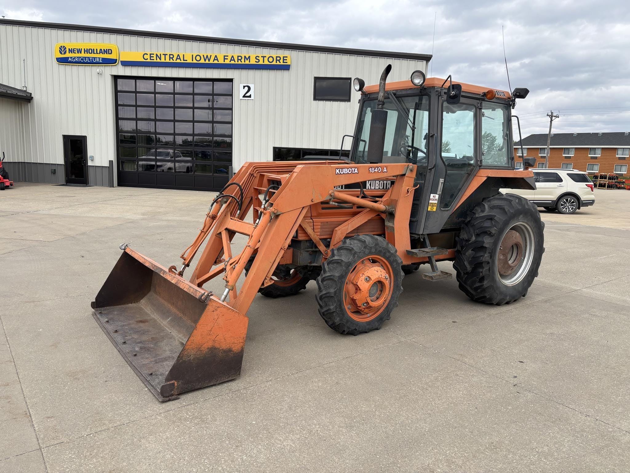 Kubota M5950DT Equipment Image0