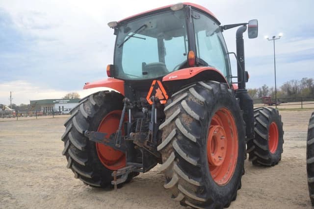 Image of Kubota M6-141 equipment image 2