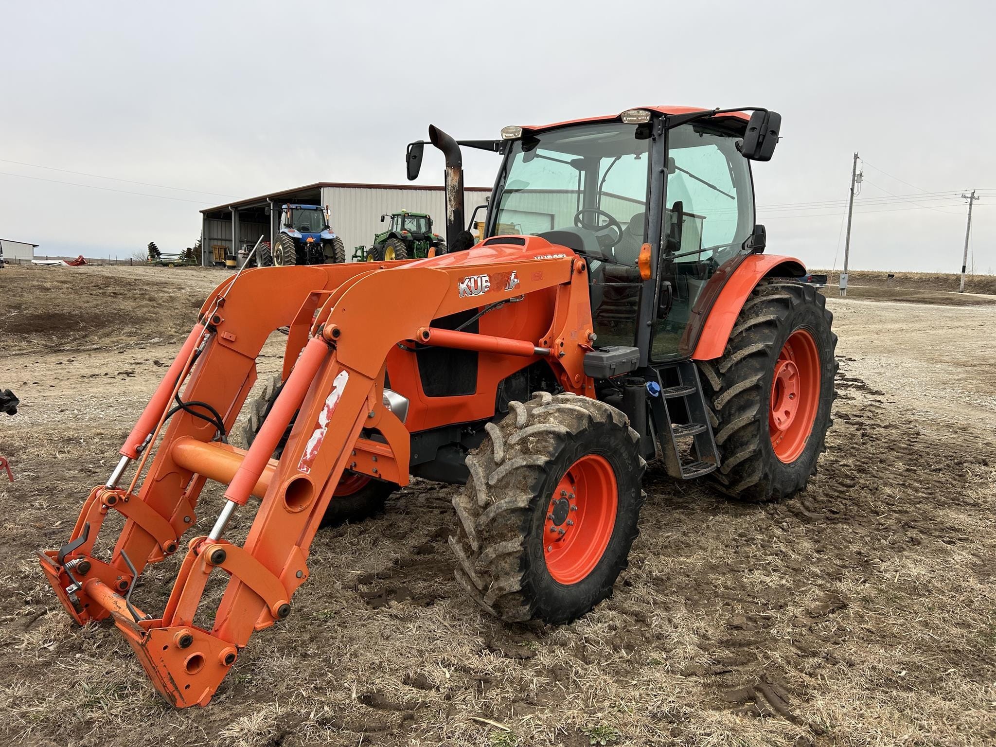 Kubota M6-141 Equipment Image0
