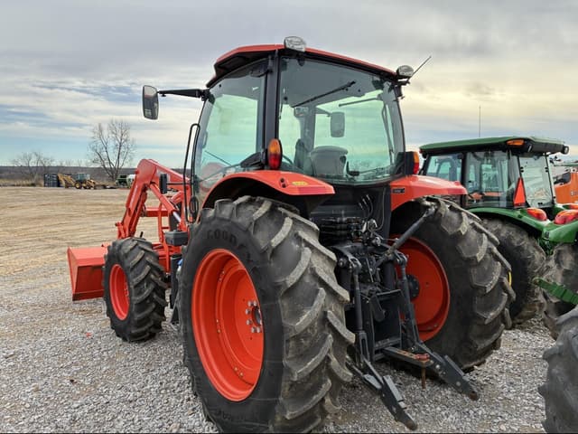 Image of Kubota M6-141 equipment image 3