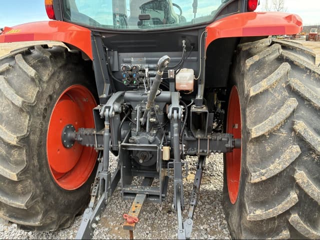 Image of Kubota M6-141 equipment image 4