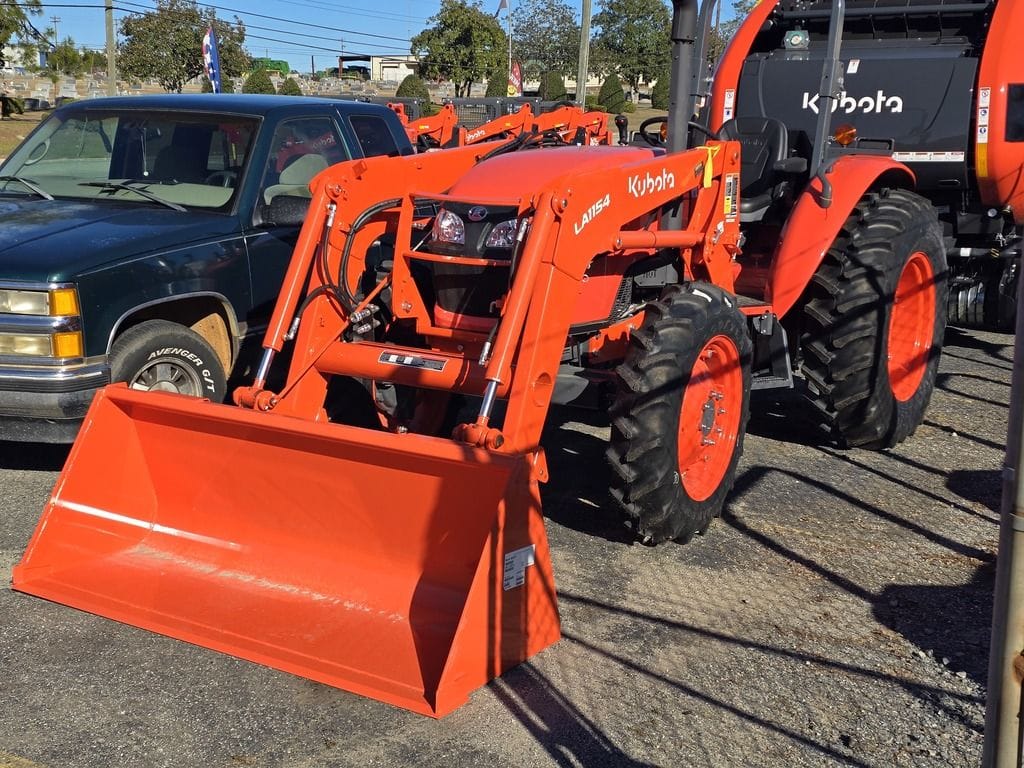 2025 Kubota M6060 Equipment Image0