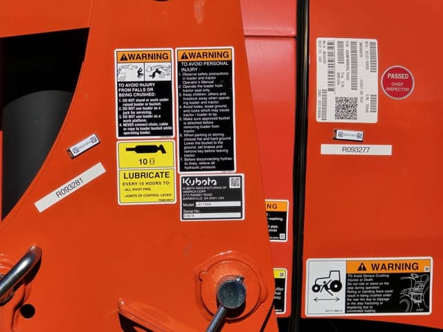 Image of Kubota M6060 equipment image 4