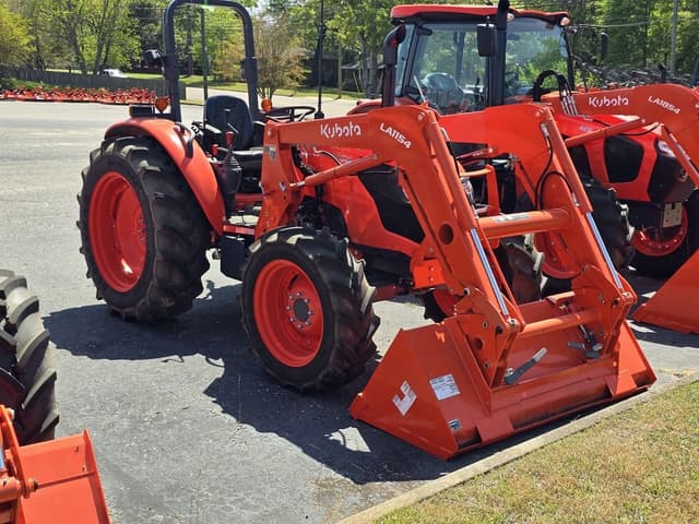 Image of Kubota M7060 equipment image 1