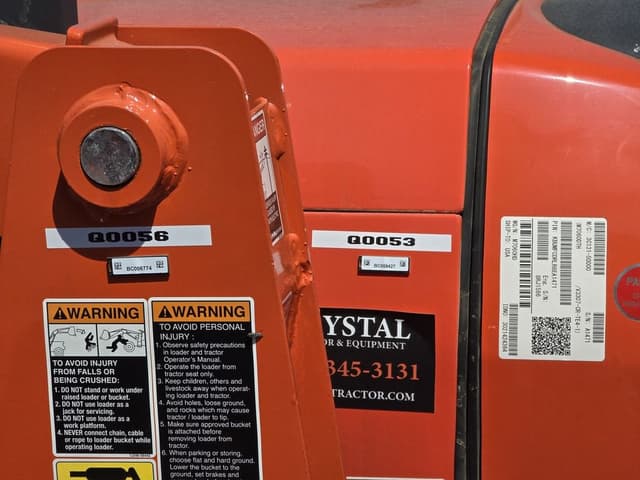 Image of Kubota M7060 equipment image 4