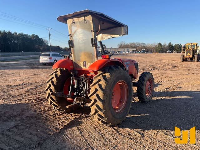 Image of Kubota M6040 equipment image 4