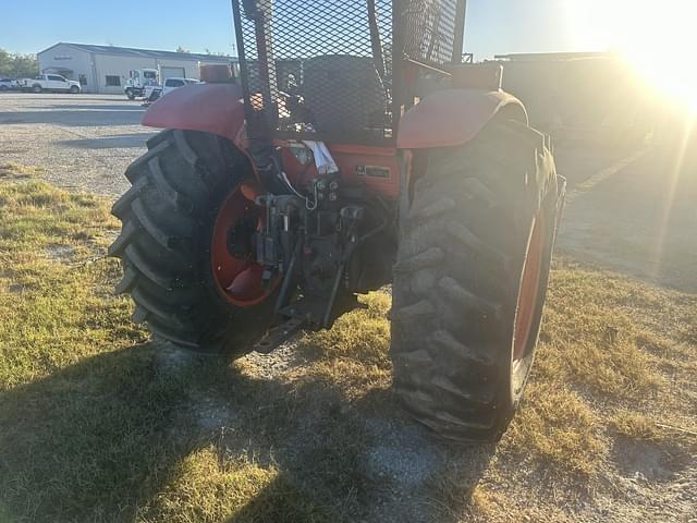 Image of Kubota M6040 equipment image 4