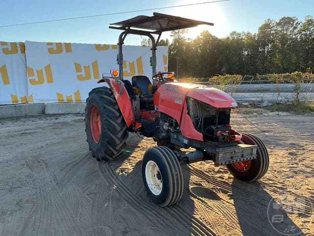 Image of Kubota M6040 equipment image 2