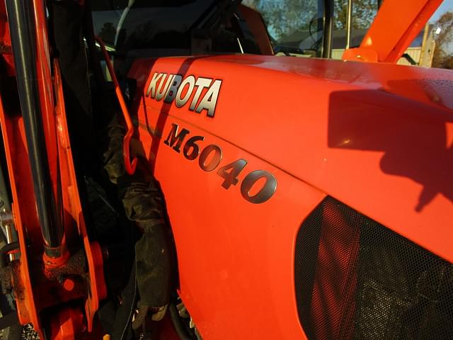 Image of Kubota M6040 equipment image 3