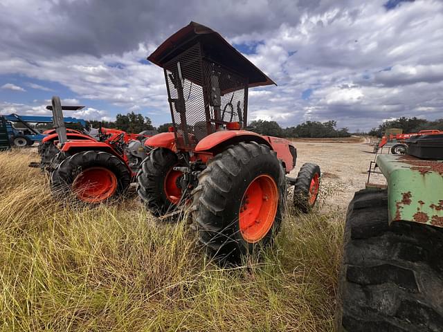 Image of Kubota M6040 equipment image 2