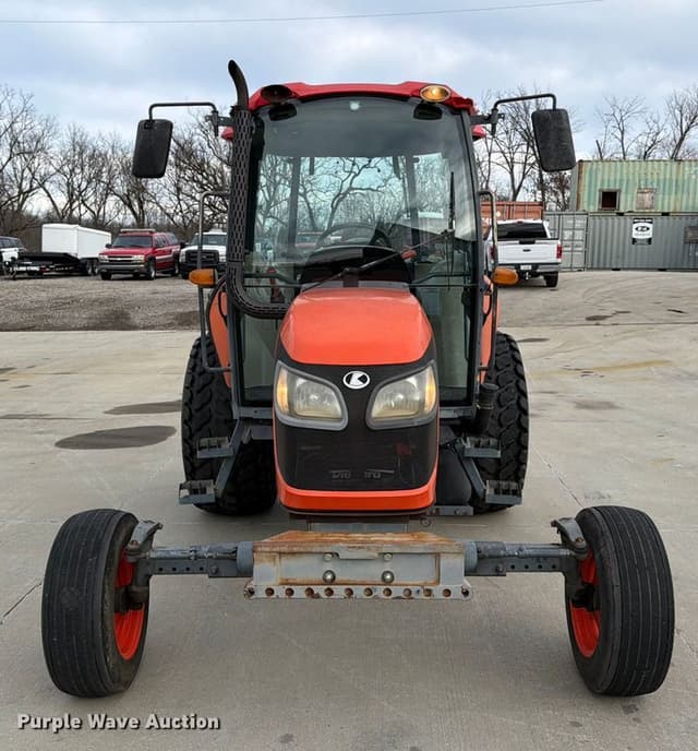 Image of Kubota M6040 equipment image 1