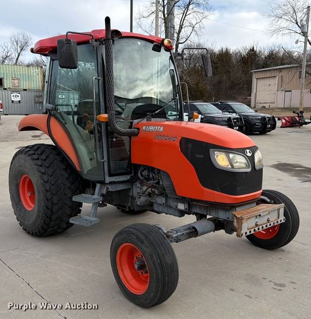 Image of Kubota M6040 equipment image 2