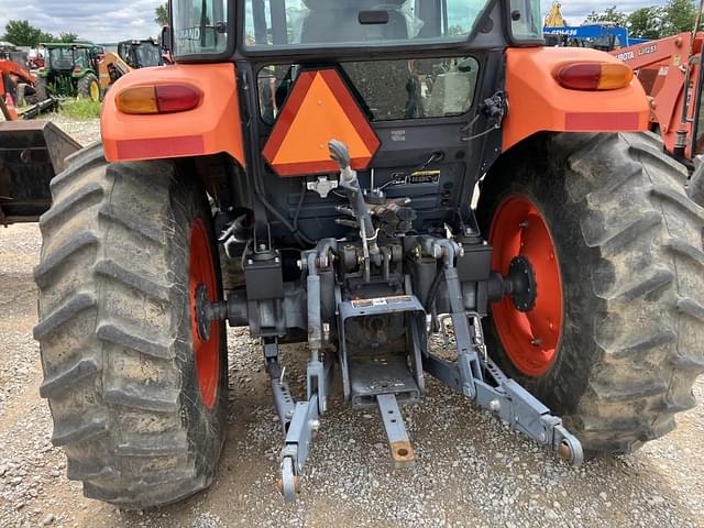 Image of Kubota M6060 equipment image 4