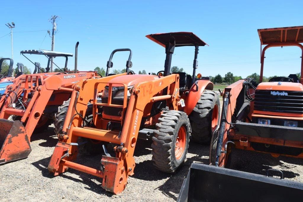 Main image Kubota M6060