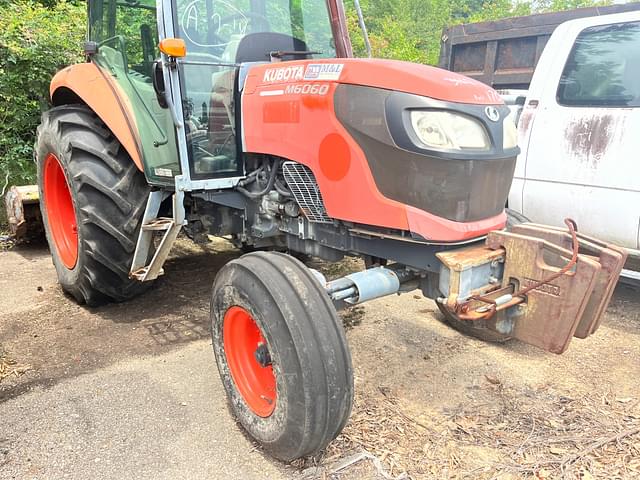 Image of Kubota M6060 equipment image 2