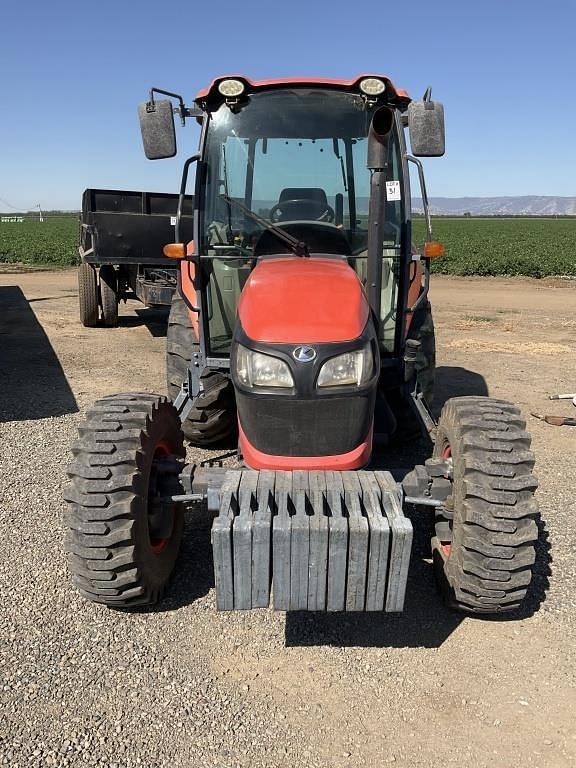 Image of Kubota M6060 equipment image 2
