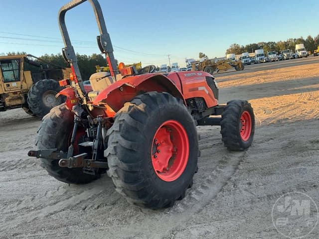 Image of Kubota M6060D equipment image 4