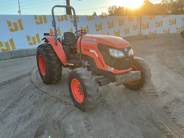 Image of Kubota M6060D equipment image 2
