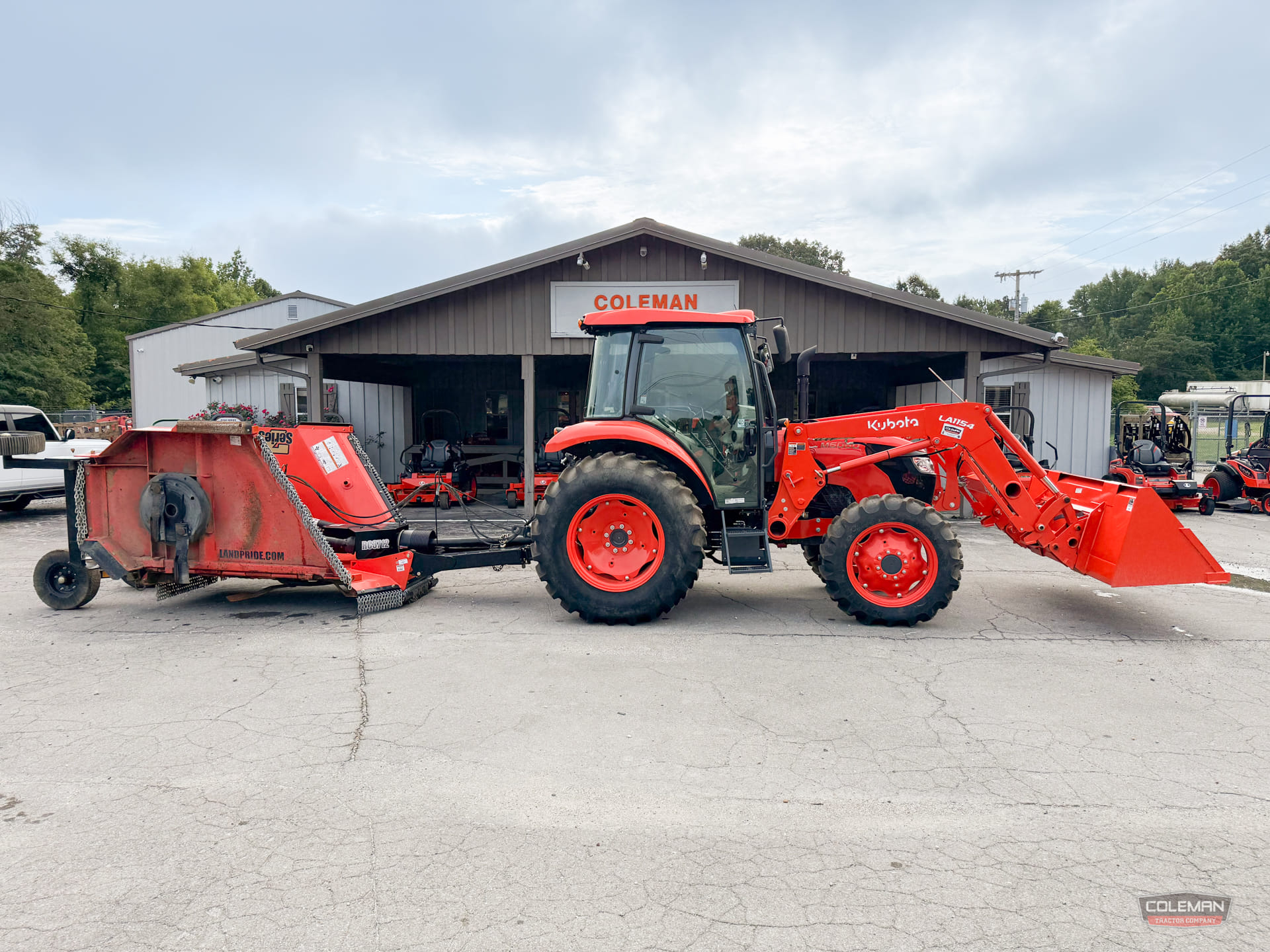 2025 Kubota M6060HDC Equipment Image0