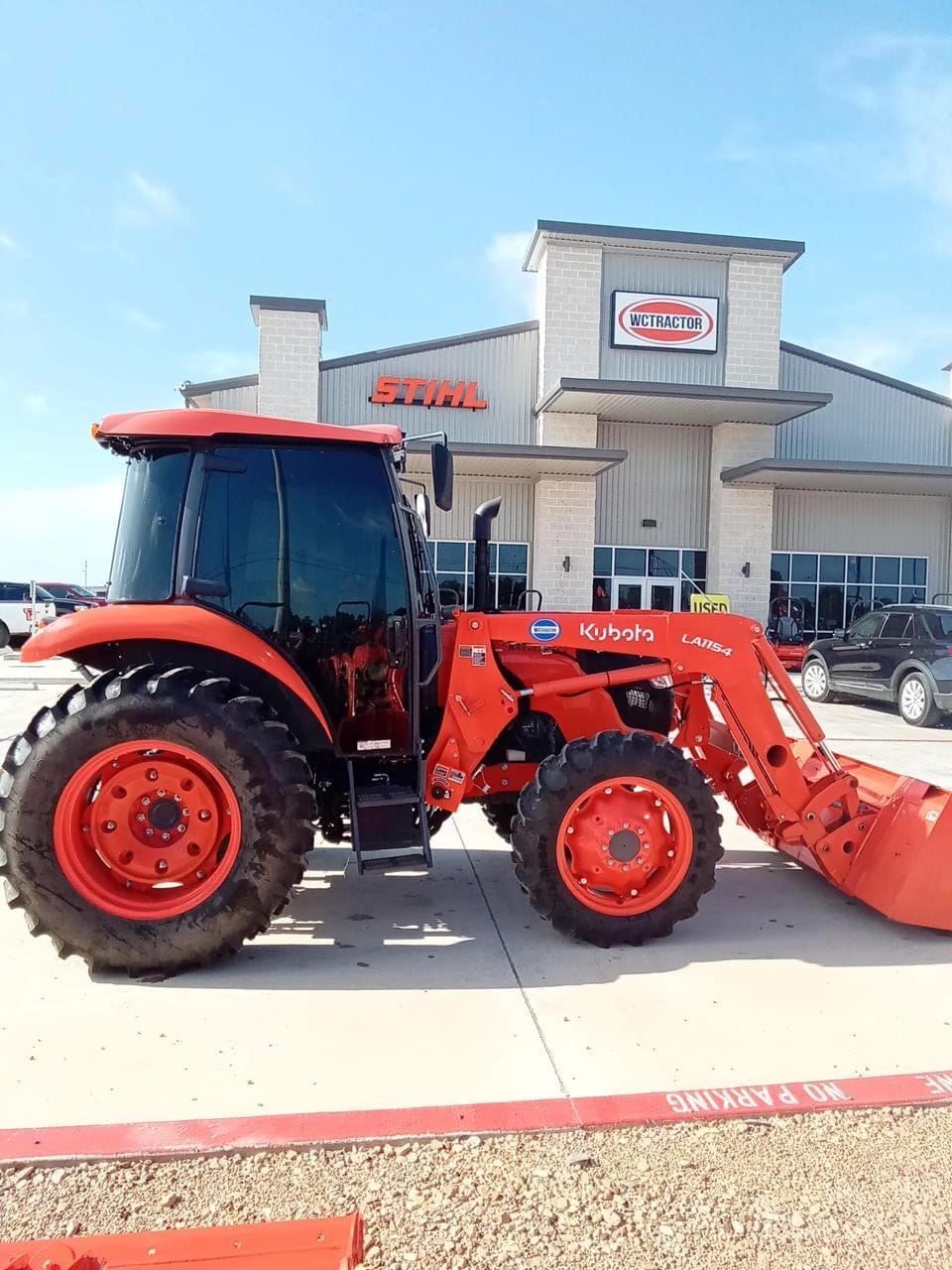 2023 Kubota M6060HDC Equipment Image0