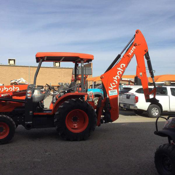 Image of Kubota M62 equipment image 4