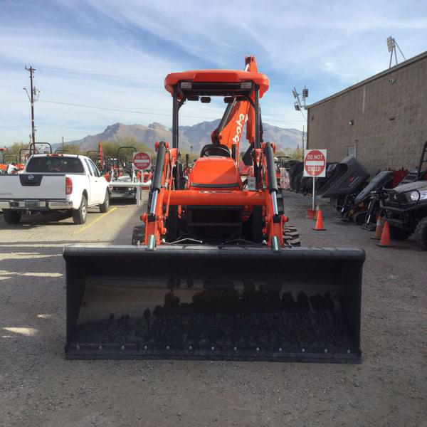 Image of Kubota M62 equipment image 2
