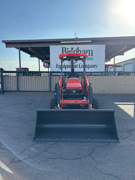 Image of Kubota M62 equipment image 2