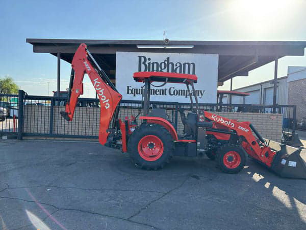 Image of Kubota M62 equipment image 1
