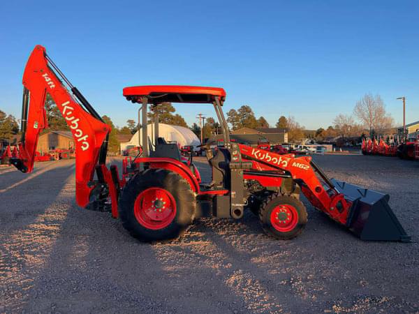 Image of Kubota M62 equipment image 1