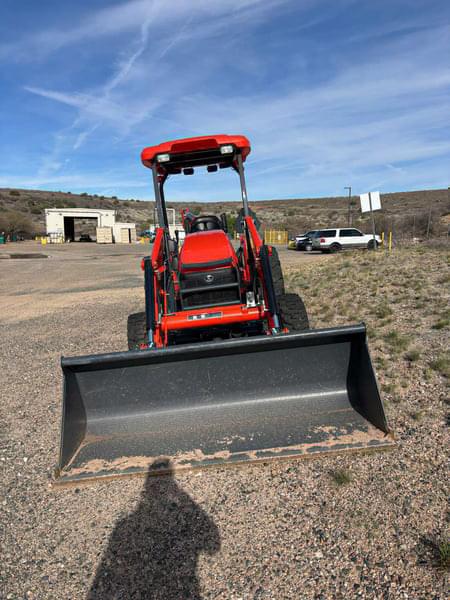Image of Kubota M62 equipment image 2