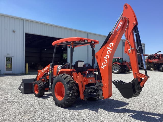 Image of Kubota M62 equipment image 4