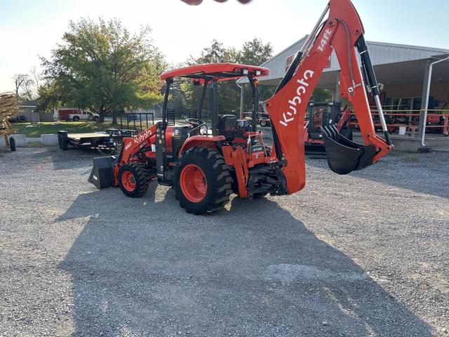 Image of Kubota M62 equipment image 4