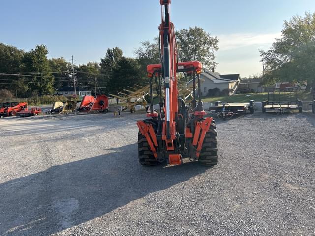 Image of Kubota M62 equipment image 3