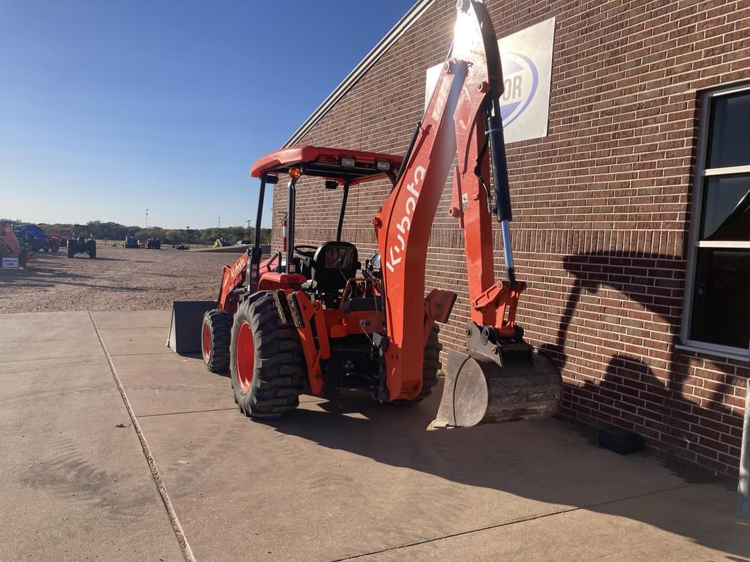 Image of Kubota M62 Image 0