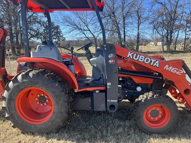 Image of Kubota M62 equipment image 2