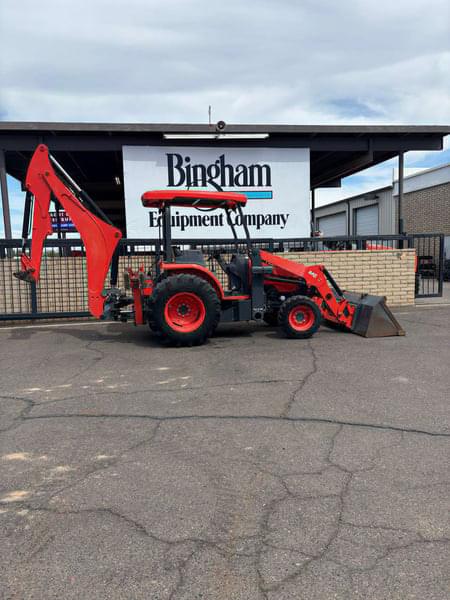 Image of Kubota M62 equipment image 1