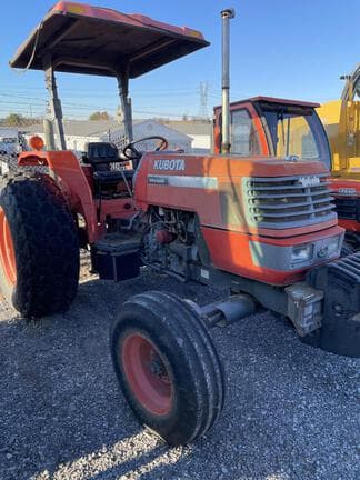 Main image Kubota M6800