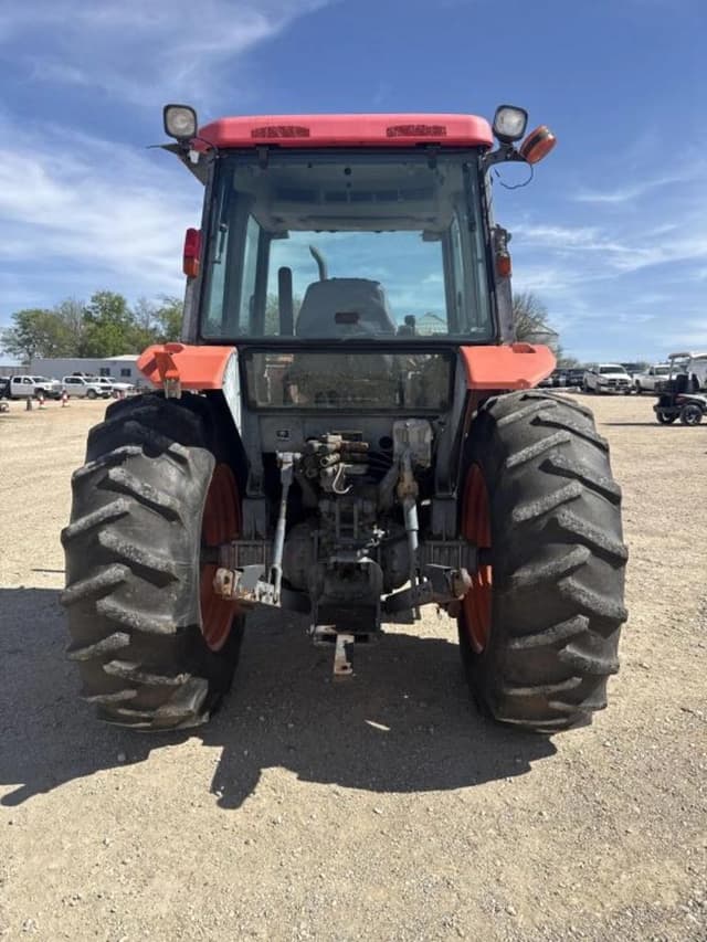 Image of Kubota M6800 equipment image 3