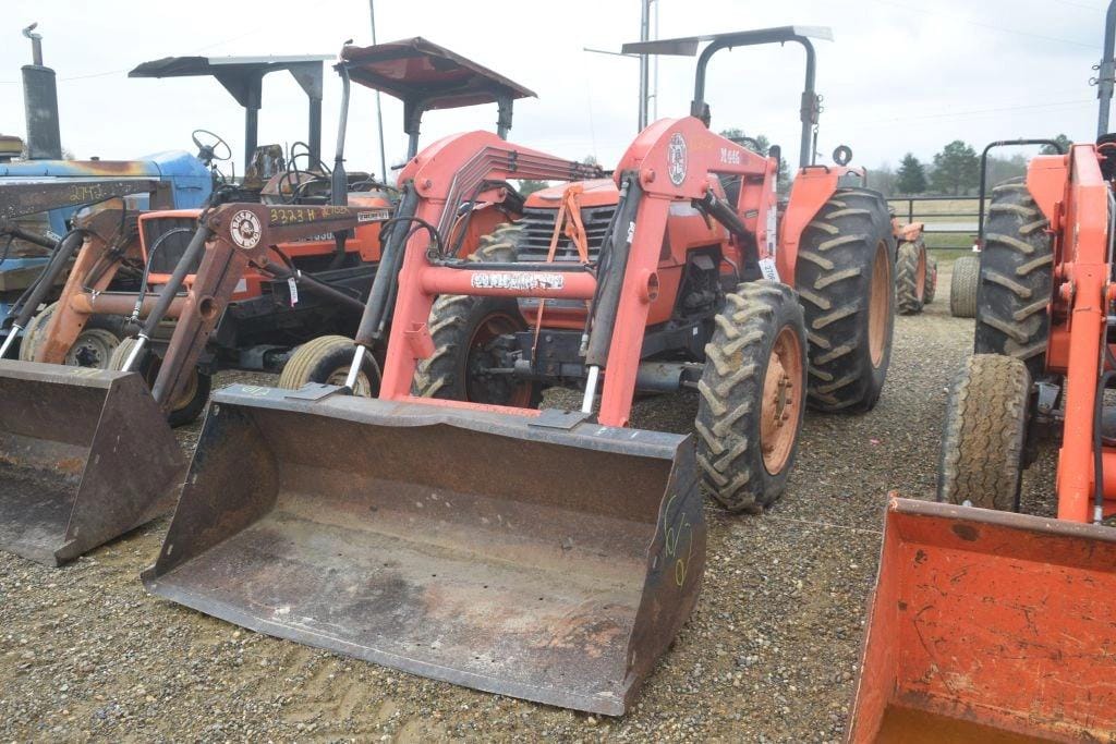 Kubota M6800 Equipment Image0
