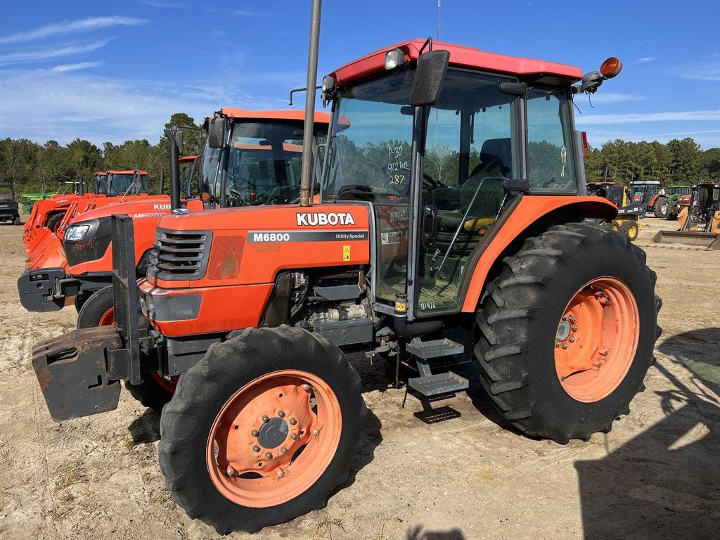 Main image Kubota M6800