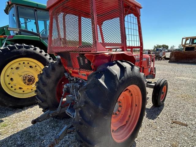 Image of Kubota M6800 equipment image 1