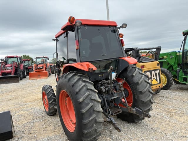 Image of Kubota M6800 equipment image 3