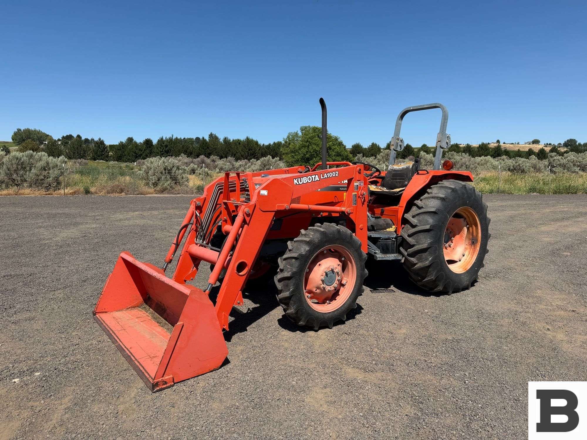 Kubota M6800 Equipment Image0