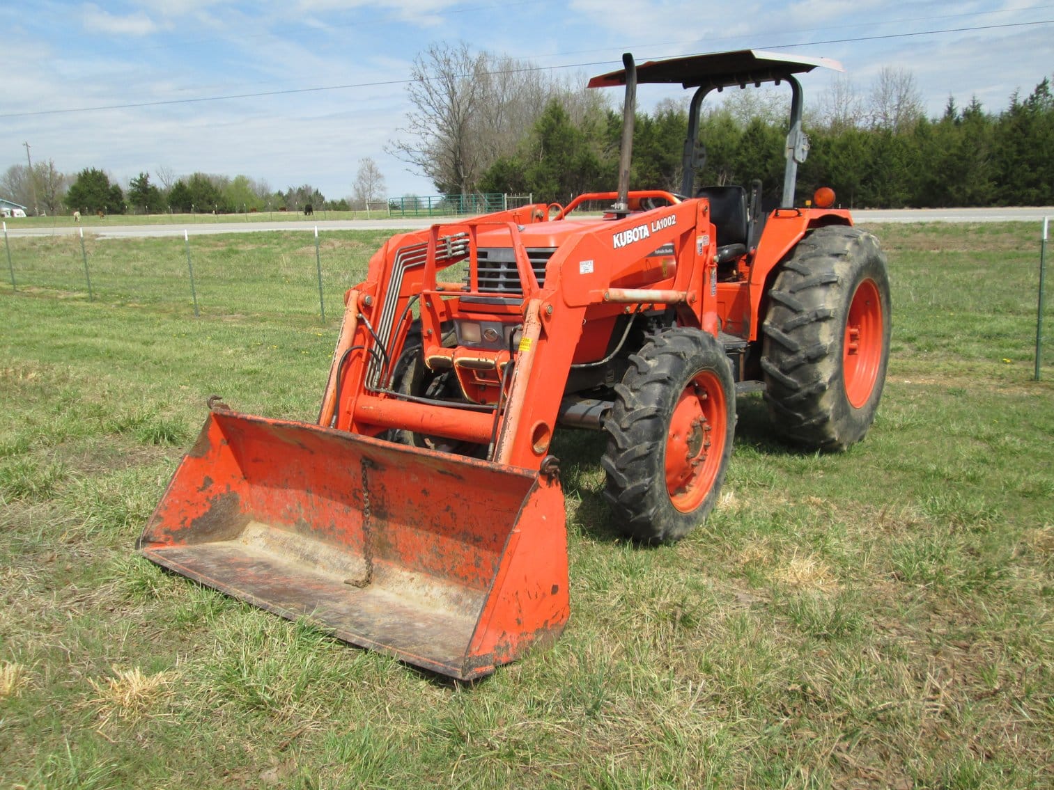 Kubota M6800 Equipment Image0