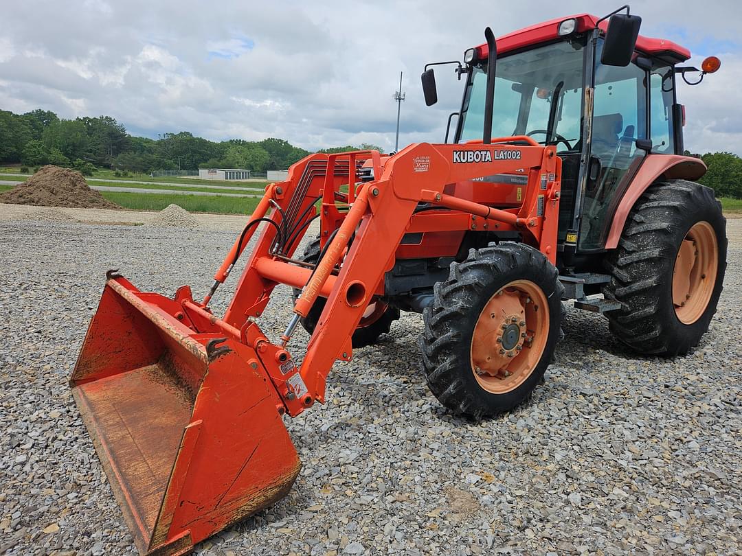 Image of Kubota M6800 Primary image