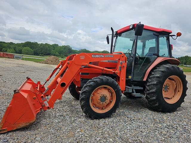 Image of Kubota M6800 equipment image 1